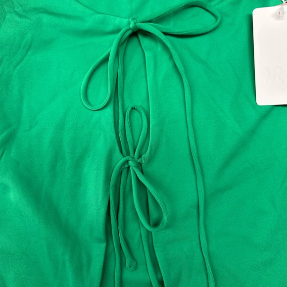 REORIA U-Neck Adjustable Tie-Front Crop Top Soft Sexy Sleeveless Tops <<<302>>> - Picture 4 of 5